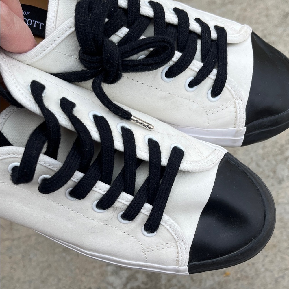 Angela Scott White Canvas Sneakers with Black Accents - Picture 4 of 5